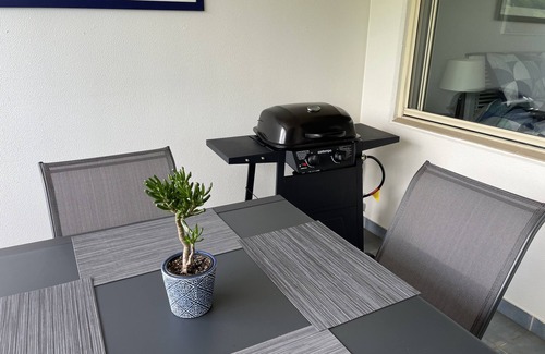 Forster Apartment | Water views in town centre. Secure parking with lift.