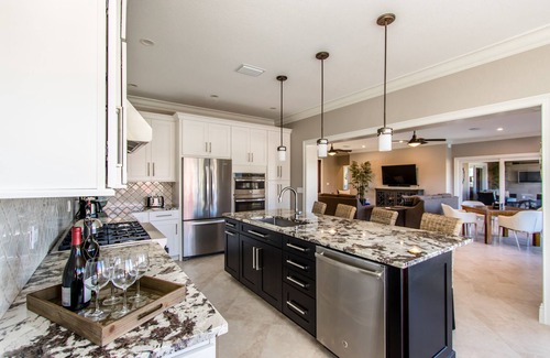Coury House | Water views. Sleeps 10, WI-FI, Waterfront, Quick Ocean access!