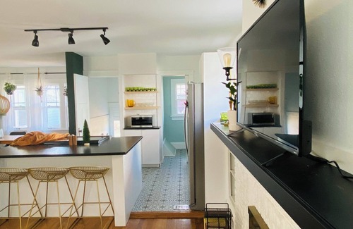 Des Moines House | Waterbury Bungalow