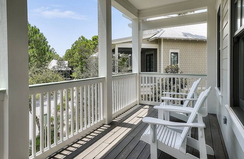 Forest District House | Watercolor Reunions by Five Star Properties