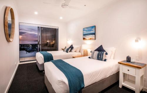 Glenelg Apartment | Watercolours on Marina
