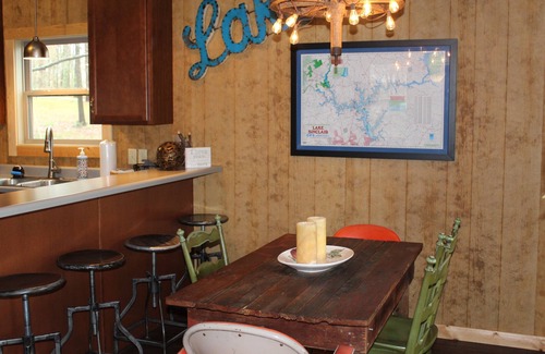 Milledgeville Cabin | 💦🏡⚓ Waterfont, Rustic, Cabin with Kayak Access- in Perfect Location!