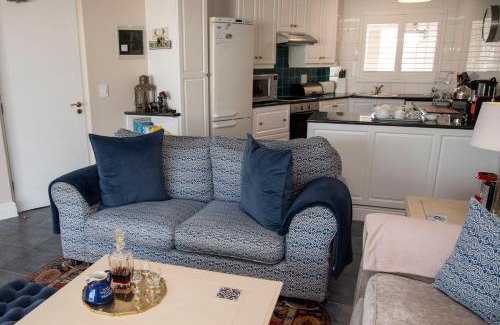 Waterfront Apartment | Waterfront, 17 Quay West