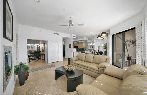 McCormick Ranch House | Waterfront 1st Flr, Gated, 2 Bd Office, Trail
