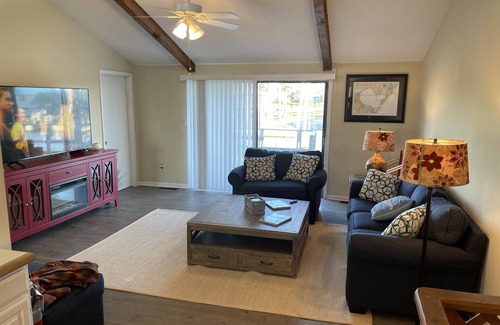 Ingleside on the Bay Condo | Waterfront 2 bedroom condo with pool, boat ramp and slips