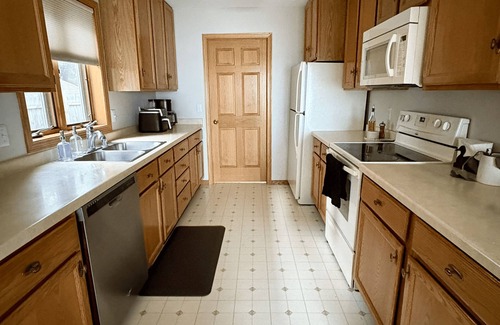 Stoughton House | Waterfront 3-Bedroom Home with Modern Amenities