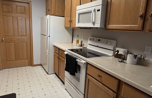Stoughton House | Waterfront 3-Bedroom Home with Modern Amenities