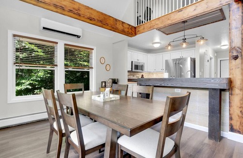 Gray Cabin | Waterfront Access with Kayaks, Private Deck and a Firepit