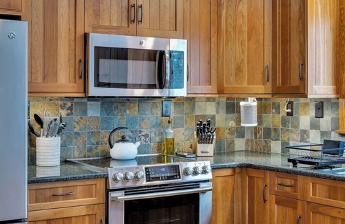 Corinth Cabin | Waterfront ADK Cabin Escape