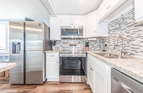 Galveston County House | Waterfront! Amazing views! Minutes from Galveston and Kemah!