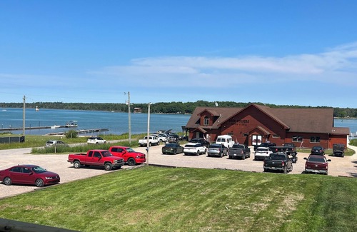 Barbeau Apartment | Waterfront and freighter views with optional dock space