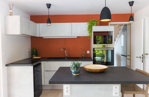 Cul de Sac Villa | Waterfront and water access, 5 Bedrooms, 10 pax. Kayaks, AC & optic fiber wifi