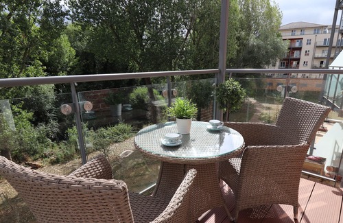 Leamington Spa Apartment | Waterfront Apartment