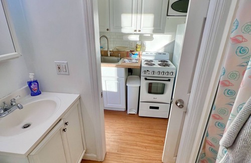 Northport Cottage | Waterfront Breathtaking Cozy Beach Cottage Sunsets Inspiring Peaceful 1 hr NYC