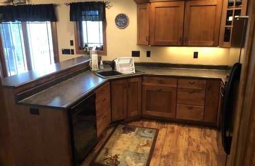 Pickerel House | Waterfront Cabin on Crane Lake, Pickerel, WI 4 bedroom plus loft, 3 full bath