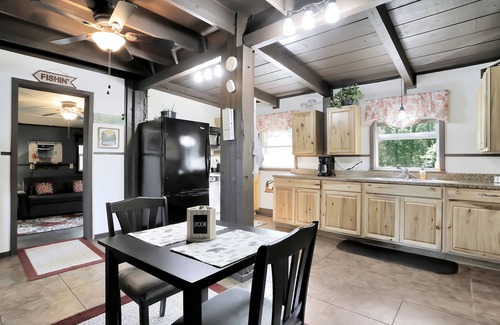 Hedgesville Cabin | Waterfront Cabin overlooking the Potomac River W/Hot Tub, firepit, pavilion