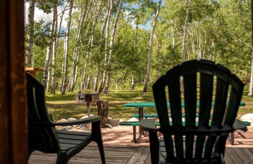 Salida House | Waterfront Camping Cabin near the Great Sand Dunes in Colorado