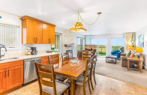 Moclips Condo | Waterfront Condo right on the Pacific Ocean