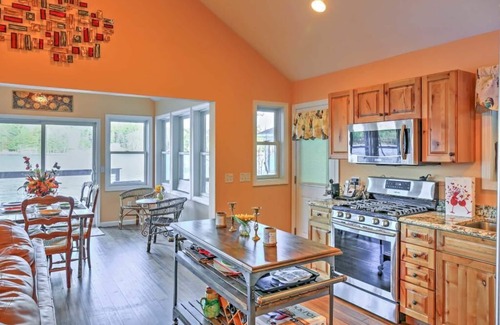 Great Barrington Cottage | Waterfront Cottage 10 Min From Great Barrington