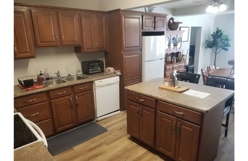 Stoney Point Cabin | Waterfront Cottage with Large Property