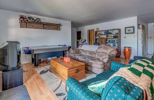 Bancroft Cottage | Waterfront cottage near Gaffney lake