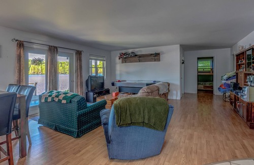 Bancroft Cottage | Waterfront cottage near Gaffney lake