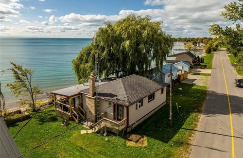 Selkirk Cottage | Waterfront Cottage on Lake Erie