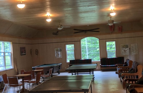 Seguin Cottage | Waterfront Deluxe 3 Bedroom Cottage near Muskoka