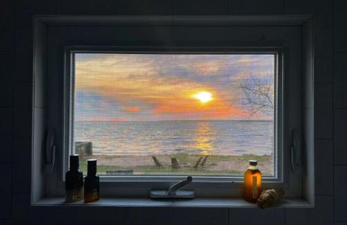 Shirley House | Waterfront Designer Retreat! Stunning Sunsets! Less than 5 minutes to the beach!