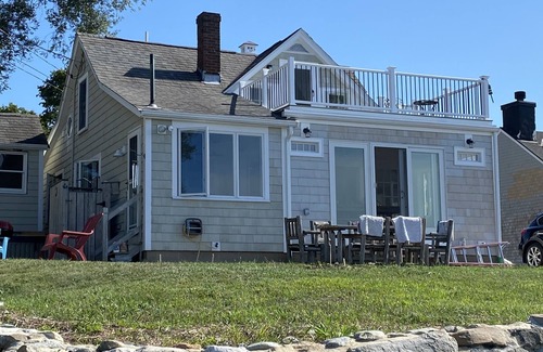 Ipswich House | Waterfront directly on ocean