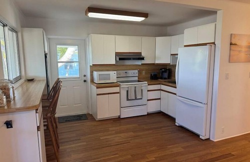 Tavernier House | Waterfront Florida Keys Cottage!