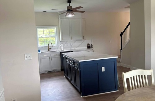 White Oak House | Waterfront home/dock & 2 kitchens/view 10 minutes from Carolina adventure world