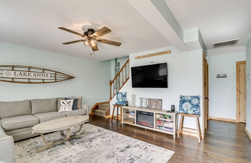 Louisa House | Waterfront Home on Lake Anna: Autumn Escape!