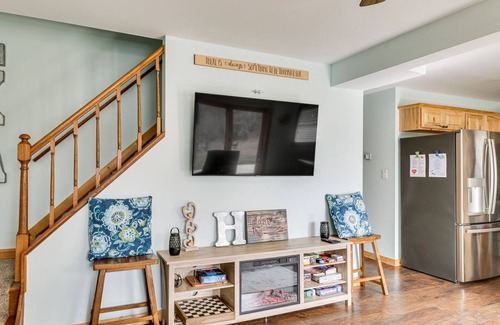 Louisa House | Waterfront Home on Lake Anna: Autumn Escape!