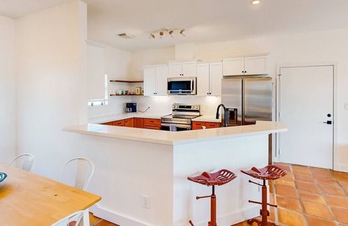 Lago Vista House | Waterfront home w/open layout kitchen, lg deck, W/D, Private dock with kayaks,