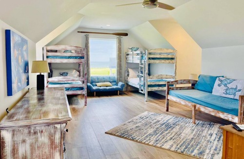 Fishing Creek House | Waterfront Hoopers Island Light House Point Vacation Rental Sunsets pet friendly