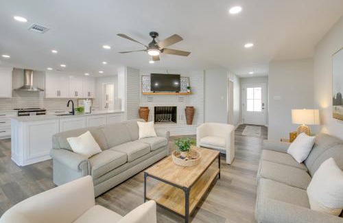 Hot Springs House | Waterfront Hot Springs Home with Dock and Porch!