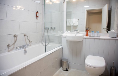 Dungloe Hotel | Waterfront Hotel Dungloe