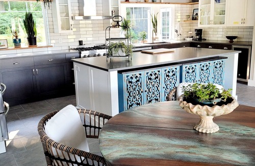 Coventry Lake House | Waterfront Lake House Retreat
