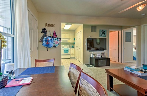 Lakeland Condo | Waterfront Lake Ozark Condo w/Balcony & Pool