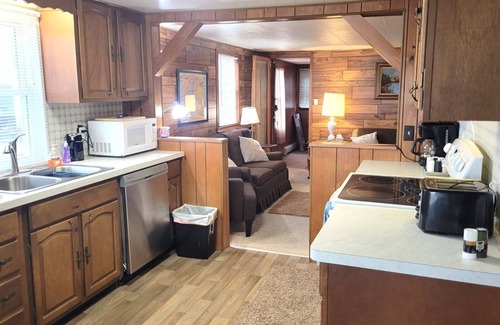 Fair Haven House | Waterfront Lake St Clair 2 covered boat wells with 2 Boat lifts, firepit,