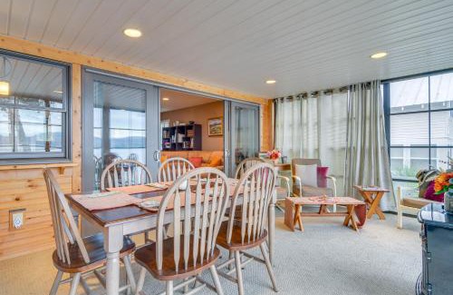 Weld House | Waterfront Lake Webb Cabin Rental with Dock and Views!