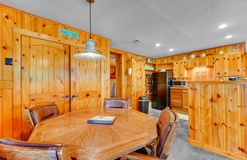 Eucha Cabin | Waterfront, large covered boat slip provided, carport for 1 plus xtra parking