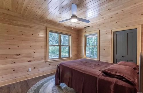 Clayton House | Waterfront living - St Lawrence River view.