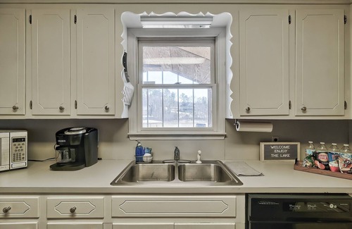 Ridgeway House | Waterfront/Lower Dam/Stunning Lake Wateree views! Near Buckhill Landing/Lugoff