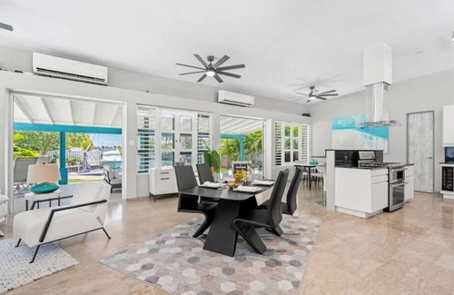 Sabana Abajo House | Waterfront Luxury Home with Dock in San Juan