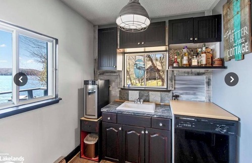 Utterson Cottage | Waterfront Muskoka Cottage. Hot Tub. Water Toys. Pool Table & all Amenities Inc.