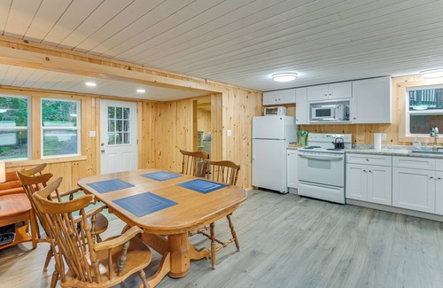 Sinclair House | Waterfront Oasis: Family Retreat on Long Lake!