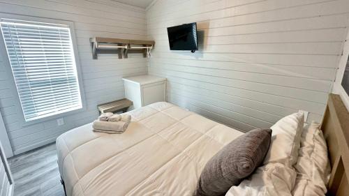 Gilchrist House | Waterfront on the Bay with Great Fishing