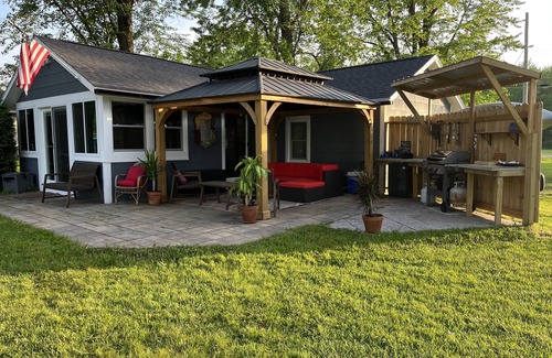Bayberry House | Waterfront!Outdoor living! Canoe kayaks paddleboard 60 ft dock Newly Renovated